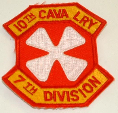 10th Cavalry 8th Army Regiment, Patch, Cut edge - Saunders Military Insignia