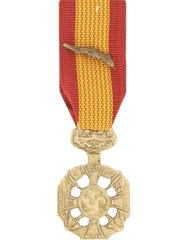 Vietnam Cross of Gallantry with palm miniature medal - Saunders Military Insignia