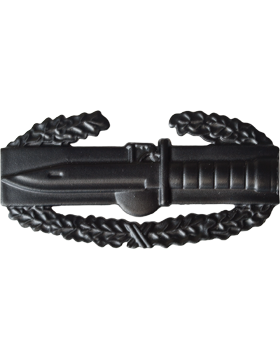 Black metal Combat Action Badge 