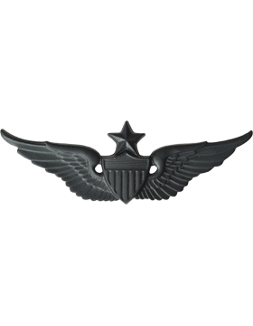 Senior Aviator badge in black metal