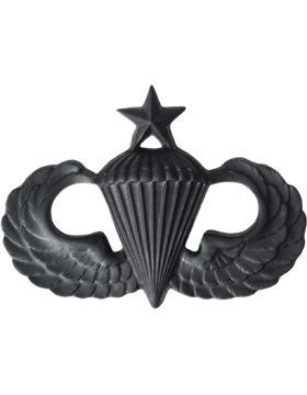 Army Senior Parachutist badge in black metal