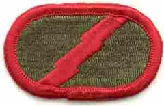 101st Military Intelligence Companyd D (LRS) Oval - Saunders Military Insignia