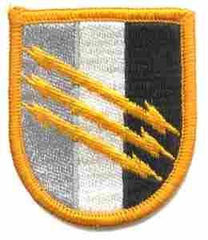 4th Psychological Group, Flash - Saunders Military Insignia