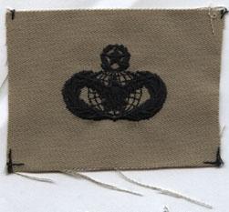 AIR FORCE FUEL SUPPY MASTER BADGE IN DESERT CLOTH