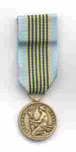 Airman's Medal, Miniature Medal - Saunders Military Insignia