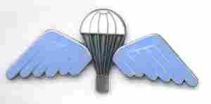 Austrailian Parachute Badge - Saunders Military Insignia