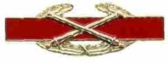 Combat Field Artillery Badge in Enamel Metal - Saunders Military Insignia