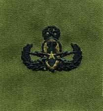 Explosive Ordnance Disposal Master Badge, cloth, Subdued - Saunders Military Insignia