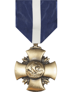Navy Cross Medal - Saunders Military Insignia