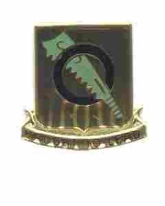 US Army 131st Armor Unit Crest - Saunders Military Insignia