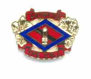 US Army 142nd Field Artillery Brigade Unit Crest - Saunders Military Insignia