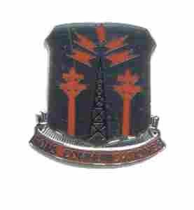US Army 17th Signal Battalion Unit Crest - Saunders Military Insignia