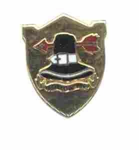 US Army 385th Regiment Unit Crest - Saunders Military Insignia