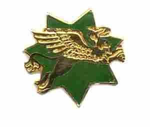 US Army 496th Military Police -right facing Unit Crest - Saunders Military Insignia