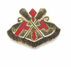 US Army 570th Artillery Group Unit Crest - Saunders Military Insignia