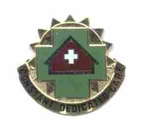 US Army MEDDAC Fort Leavenworth Unit Crest - Saunders Military Insignia