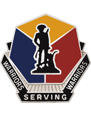 US Army National Guard Training Center Garrison Command Unit Crest - Saunders Military Insignia