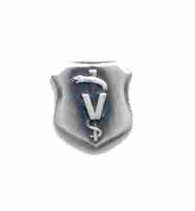 Veterinarian Army Badge in Silver OX Finish