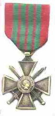 WWII Croix de Guerre Fr Full Size Medal - Saunders Military Insignia